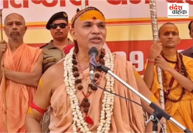 Hardoi News: अविमुक्तेश्वरानंद ने मौलाना को दी सख्त चेतावनी, बोले- मातृशक्ति का अपमान कतई बर्दाश्त नहीं