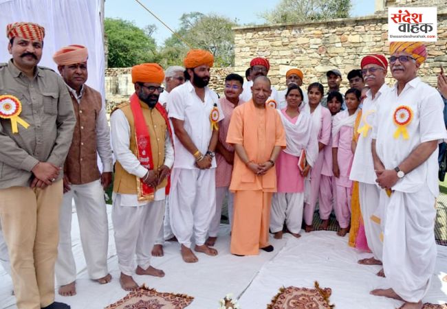 भारत की नींव को कमजोर कर रही जातिवाद की राजनीतिः सीएम योगी