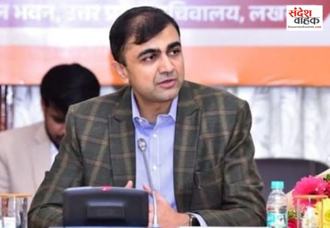 रिश्वत के आरोपों में सस्पेंड चल रहे आईएएस अभिषेक प्रकाश हुए बहाल, राज्यपाल ने जारी किया आदेश