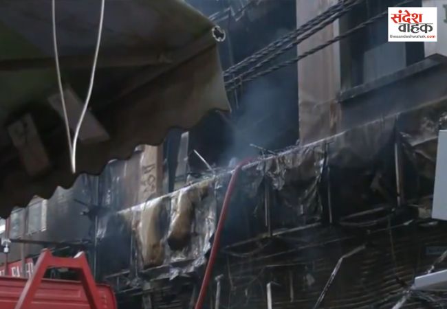 दिल्ली के पालम में चार मंजिला इमारत में लगी भीषण आग, 6 लोगों की मौत