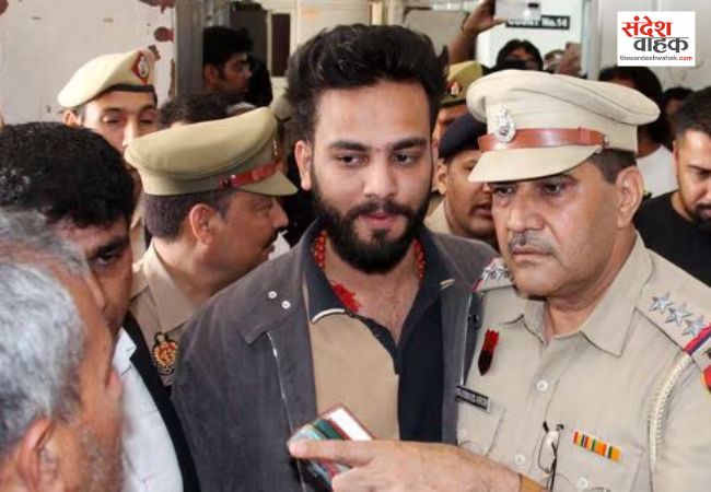 एल्विश यादव को सुप्रीम कोर्ट से बड़ी राहत, सांप के जहर और रेव पार्टी मामले में FIR रद्द