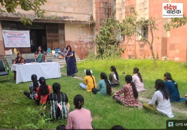 सिद्धार्थ विश्वविद्यालय में NSS के विशेष शिविर का आगाज, प्रो. नीता यादव बोलीं- बेहतर समाज के निर्माण के लिए मजबूत चरित्र जरूरी