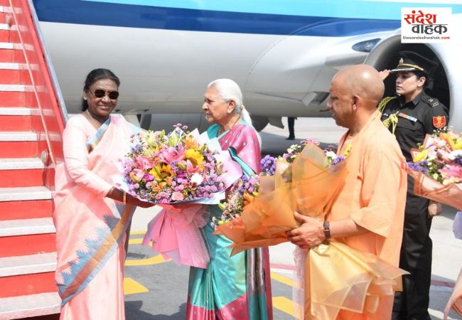 नवरात्रि के पहले दिन रामलला के दरबार पहुंचीं राष्ट्रपति द्रौपदी मुर्मू, श्रीराम यंत्र के महाअनुष्ठान में हुईं शामिल