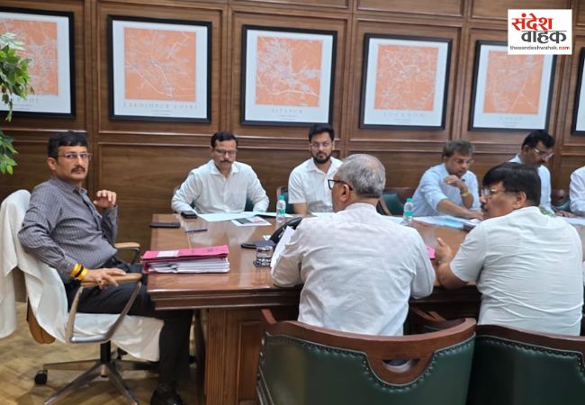 Lucknow News: 1 अप्रैल से स्कूली वाहनों की फिटनेस के लिए चलेगा विशेष अभियान, मंडलायुक्त ने दिए सख्त निर्देश