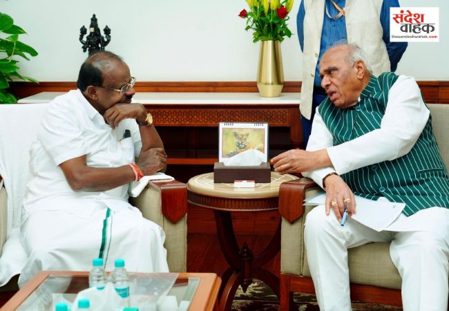 सिद्धार्थनगर में दौड़ेंगी ई-बसें और बनेंगे चार्जिंग स्टेशन, जगदंबिका पाल ने केंद्रीय मंत्री से की बड़ी मांग