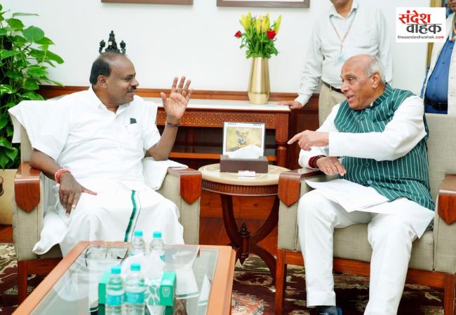 सिद्धार्थनगर में दौड़ेंगी ई-बसें और बनेंगे चार्जिंग स्टेशन, जगदंबिका पाल ने केंद्रीय मंत्री से की बड़ी मांग