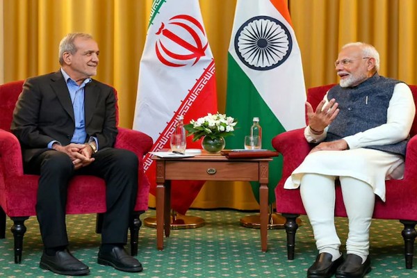 PM मोदी ने ईरानी राष्ट्रपति से की बात, पश्चिम एशिया में शांति की कामना, समुद्री मार्गों की सुरक्षा पर जोर