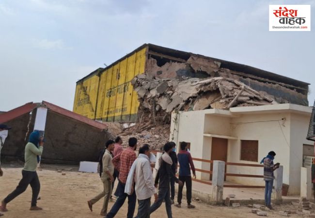 Prayagraj News: अमोनिया टैंक फटने से कोल्ड स्टोरेज जमींदोज, 8 मजदूरों की मौत, रेस्क्यू जारी