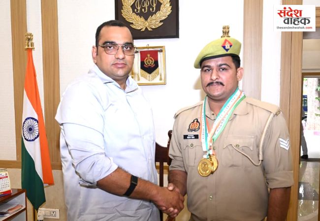 बरेली के लाल ने वेटलिफ्टिंग में गाड़े झंडे, SSP ने सिपाही सिद्धान्त चौधरी को दिया आउट ऑफ टर्न प्रमोशन