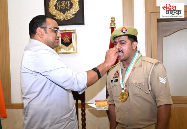 बरेली के लाल ने वेटलिफ्टिंग में गाड़े झंडे, SSP ने सिपाही सिद्धान्त चौधरी को दिया आउट ऑफ टर्न प्रमोशन