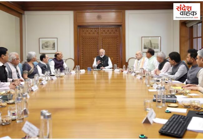 मिडिल ईस्ट में संकट के बीच PM मोदी की 'इमरजेंसी' मीटिंग, देश में तेल और गैस की सप्लाई पर लिया बड़ा फैसला