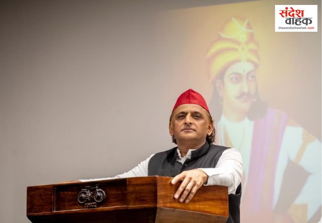 सपा मुख्यालय में गूंजा सम्राट अशोक का जयघोष, अखिलेश यादव बोले— 2027 में रिवरफ्रंट पर लगेगी…