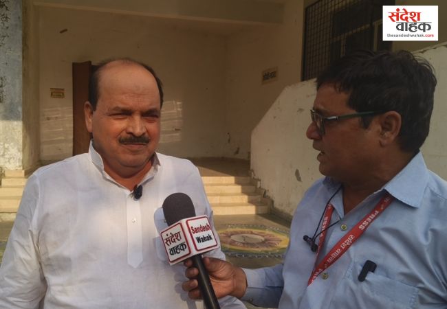 Siddharthnagar News: 'निपुण सम्मान समारोह' में गूंजा गुरुओं का सम्मान, 533 विद्यालयों को मिला प्रमाण पत्र