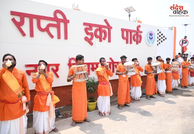 सीएम योगी ने गोरखपुर को दी 497 विकास परियोजनाओं की सौगात