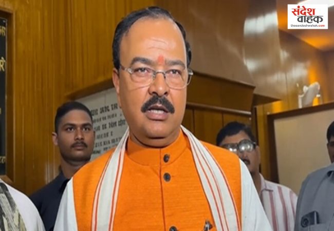पीएम मोदी पर खरगे की टिप्पणी को बृजेश पाठक ने बताया दुखद तो केशव मौर्या ने कहा- यह 140 करोड़ भारतीयों का अपमान