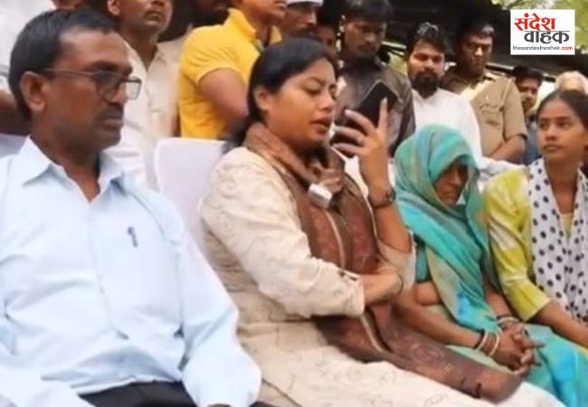 पल्लवी पटेल और SP के बीच फोन पर हुई तीखी बहस, भड़कीं विधायक ने दी ऑफिस घेरने की चेतावनी