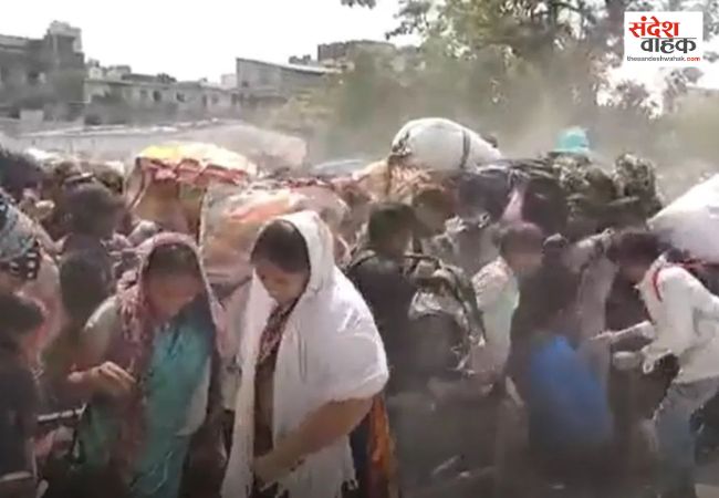 LPG संकट के चलते सूरत से अपने घरों को लौट रहे मजदूरों पर पुलिस ने भांजी लाठियां