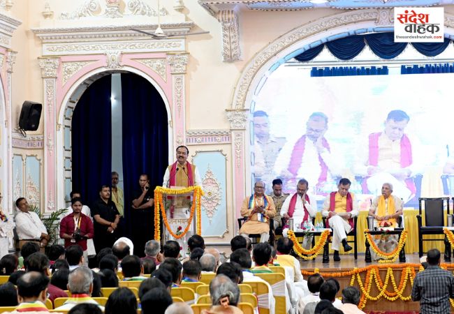 राज्यपाल आनंदीबेन पटेल ने दिया विश्व शांति का संदेश, बोलीं- विज्ञान और अध्यात्म का संतुलन जरूरी