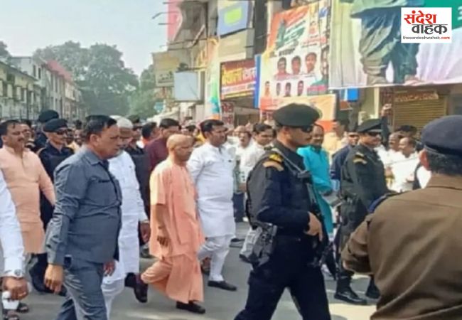 लखनऊ में सीएम योगी के नेतृत्व में निकला विशाल जनाक्रोश मार्च