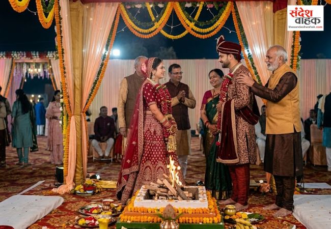 दारोगा की बारात निकलने से पहले पहुंचा प्रेमी, फिर उसी मंडप में रचाई प्रेमिका से शादी