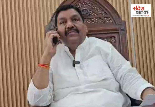 'जिस झंडे ने पहचान दी, उसे जलाना स्तरहीन', अपर्णा यादव पर भड़के अरविंद सिंह गोप
