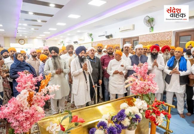 Lucknow News: गुरुद्वारा दरबार साहिब पहुंचे अखिलेश यादव, बैसाखी पर प्रदेशवासियों को दी बधाई