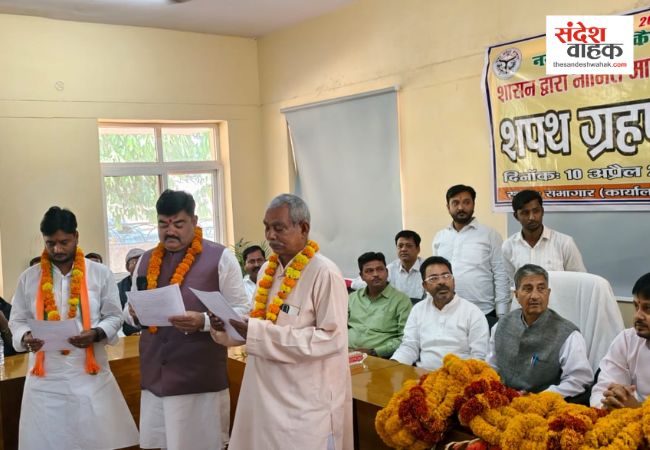 कैसरगंज: नगर पंचायत को मिले तीन नए मनोनीत सभासद, एसडीएम ने दिलाई पद एवं गोपनीयता की शपथ