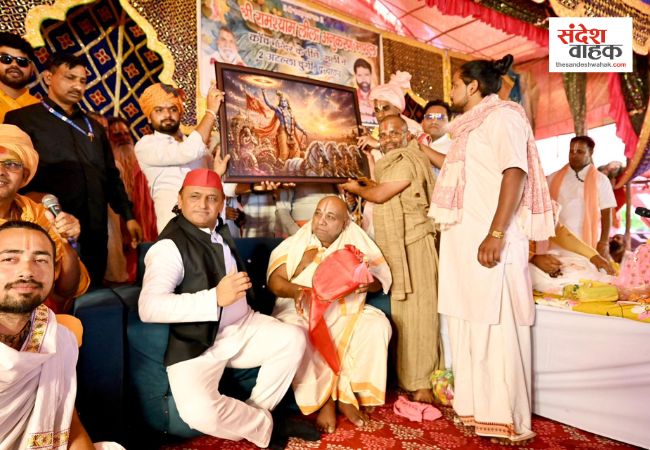 इटावा पहुंचे अखिलेश यादव ने उठाया जातीय जनगणना का मुद्दा, बोले- भाजपा PDA विरोधी