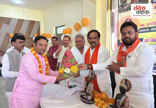 कपिलवस्तु नगर पंचायत: भाजपा नेता नितेश पाण्डेय समेत 3 नामित सदस्यों ने ली शपथ
