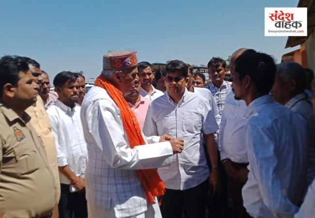 Siddharthnagar News: सांसद जगदंबिका पाल और DM ने किया महरिया गौशाला का औचक निरीक्षण