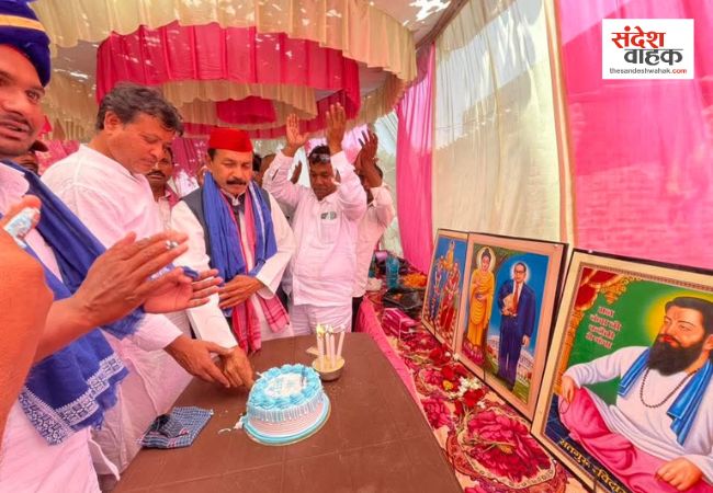 कैसरगंज: सपा विधायक आनंद यादव बोले- संविधान विरोधियों के सामने डटकर खड़े हैं अखिलेश के PDA प्रहरी
