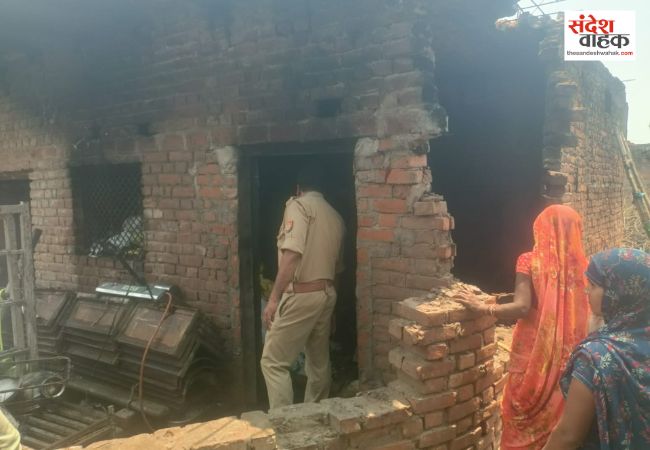 एलपीजी सिलेंडर से लगी भीषण आग, गृहणी की जिंदा जलकर मौत