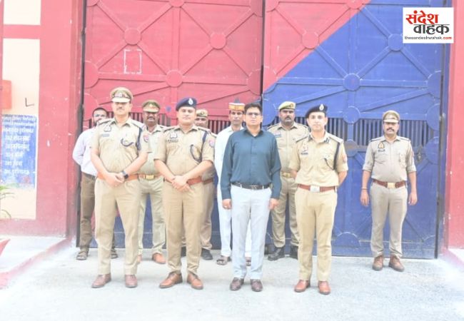 सिद्धार्थनगर जिला जेल का डीएम और एसएसपी ने किया औचक निरीक्षण, सुरक्षा व्यवस्था का लिया जायजा