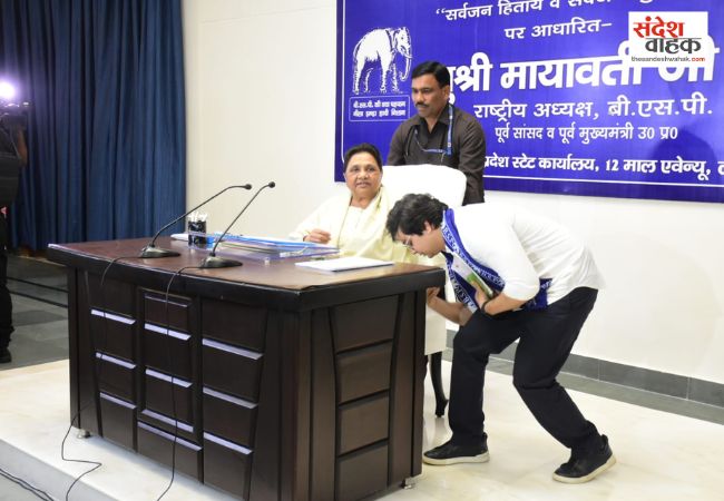 मायावती ने फूंका चुनावी शंखनाद, विरोधियों की छलावापूर्ण राजनीति से बचने की अपील