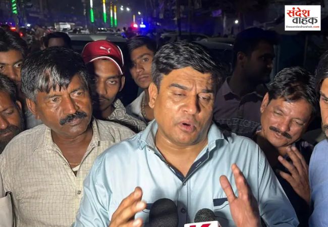 पूर्व सपा विधायक के गनर पर मारपीट और पैसे छीनने का आरोप