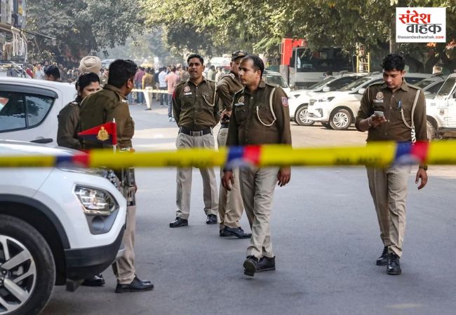 दिल्ली दहलाने की साजिश नाकाम, स्पेशल सेल ने ISI और मुंबई अंडरवर्ल्ड के 9 गुर्गों को दबोचा