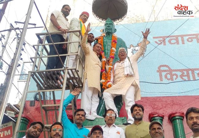 चौधरी चरण सिंह के रास्ते पर चलकर ही देश का विकास संभव है: उस्मान शाह