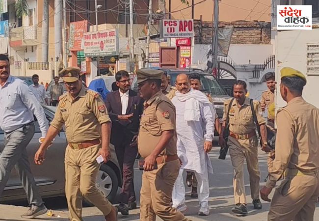 हत्या के दोषी पूर्व विधायक विजय मिश्र समेत चार को कठोर आजीवन कारावास की सजा