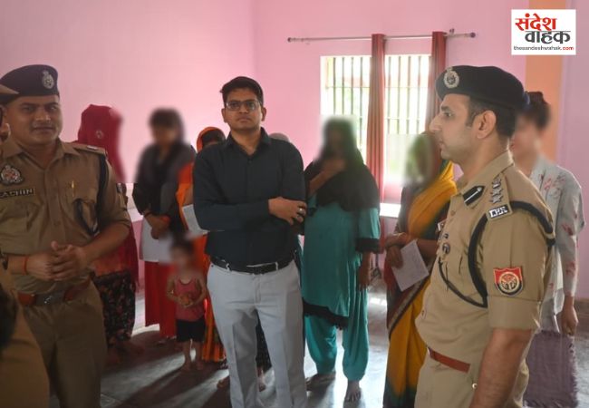 सिद्धार्थनगर जिला जेल का डीएम और एसएसपी ने किया औचक निरीक्षण, सुरक्षा व्यवस्था का लिया जायजा