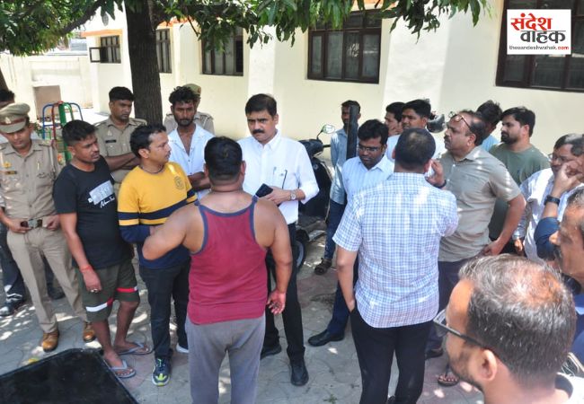 लखनऊ में दर्दनाक हादसा, डे-केयर सेंटर का गेट गिरने से मासूम की मौत