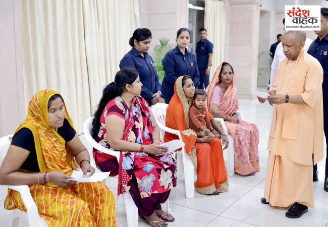 दोषियों पर कार्रवाई कर पीड़ितों को संतुष्ट कीजिए: सीएम योगी