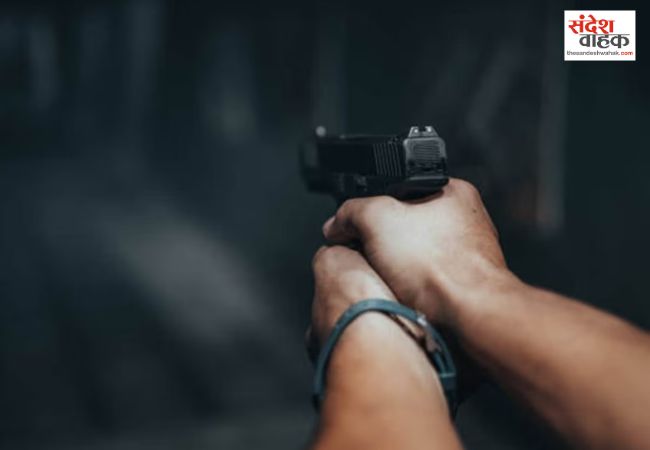 पुलिस चौकी के पास भाजपा नेता को मारी गोली, हालत गंभीर