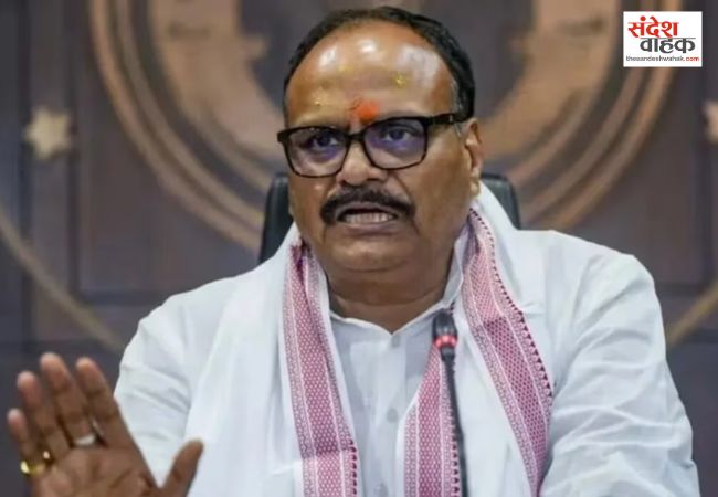 अखिलेश के फ्लॉप डिप्टी वाले तंज पर ब्रजेश पाठक का पलटवार, लोहिया की तस्वीर दिखा याद दिलाया इतिहास