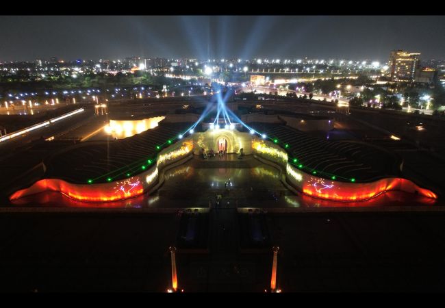 Lucknow News: अम्बेडकर स्मारक में 'लाइट एंड साउंड शो' का आगाज