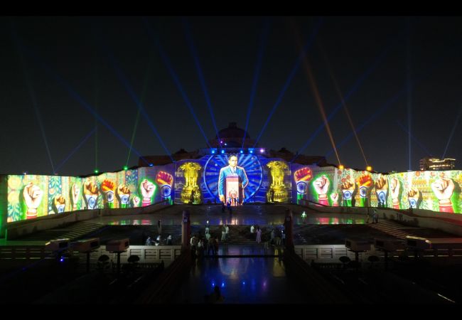 Lucknow News: अम्बेडकर स्मारक में 'लाइट एंड साउंड शो' का आगाज