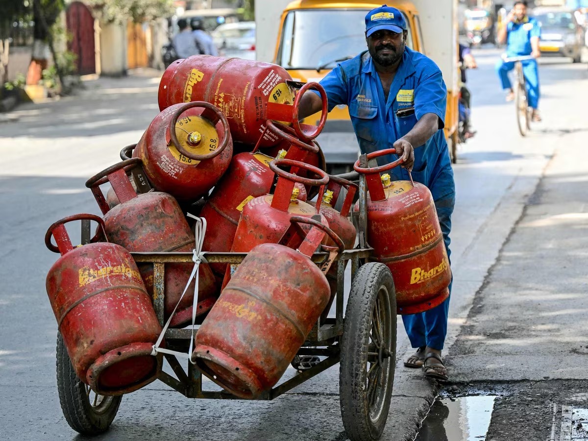 LPG और PNG उपभोक्ताओं के लिए नया नियम लागू, 30 दिन के भीतर सरेंडर करना होगा गैस कनेक्शन