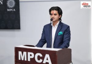 Mahanaryaman Scindia