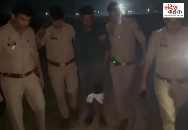 लिस मुठभेड़ में समीर के पैर में लगी गोली, फोन और तमंचा बरामद