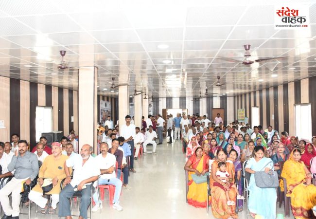 कालानमक चावल की खेती बढ़ाएं, गुणवत्ता और ब्रांडिंग पर दें विशेष ध्यान: डीएम