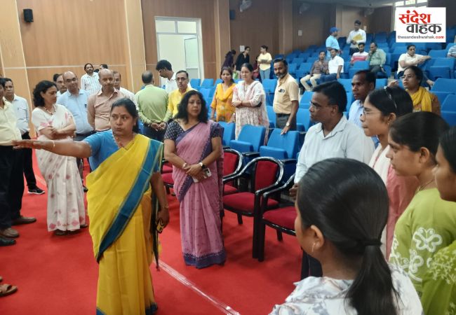 सिद्धार्थ विश्वविद्यालय में दीक्षांत समारोह की तैयारियों को कुलपति ने परखा